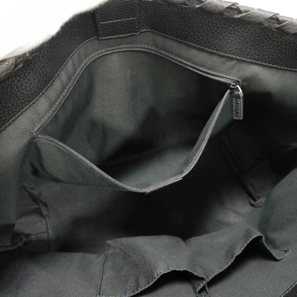 GUCCI Authentic Black Shoulder Bag - Picture 10 of 16